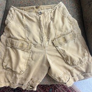 Free People Cargo Shorts
Size 6